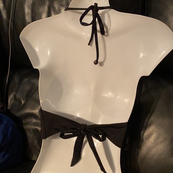 H&M (8) Black Halter Bikini Top...EUC!!! - Picture 4 of 10